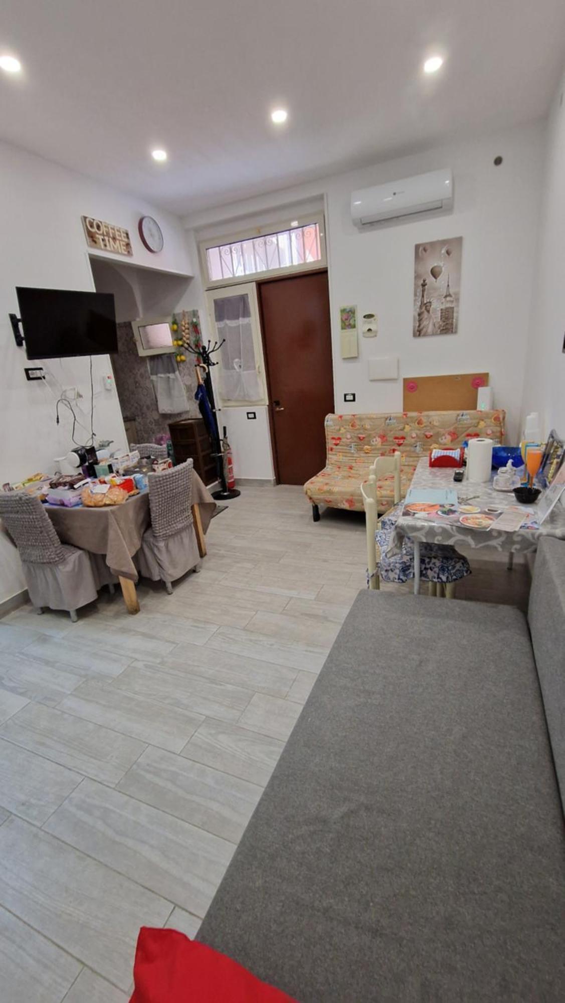 Appartamento Intero Casa Vacanze Espo ナポリ エクステリア 写真