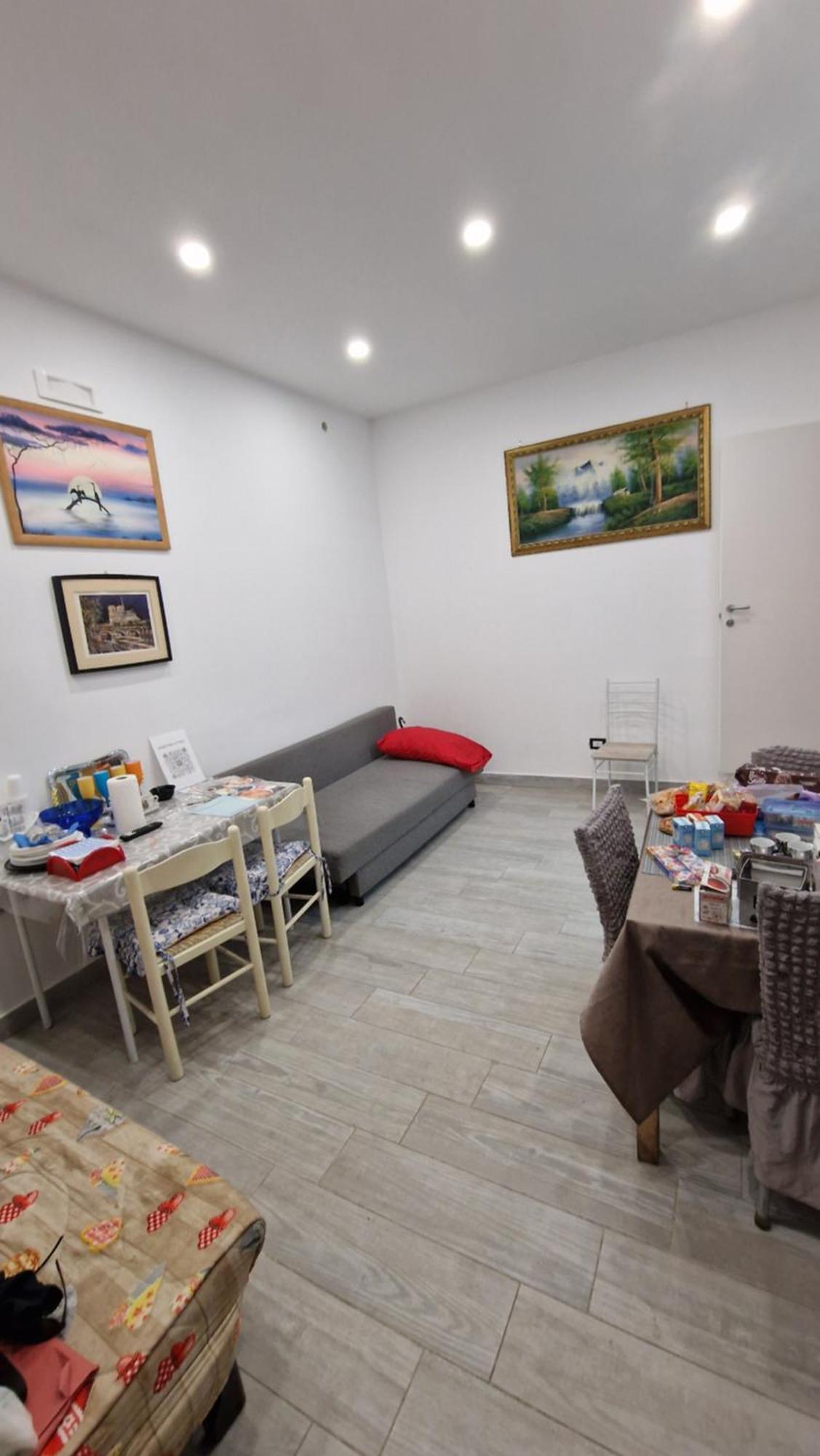 Appartamento Intero Casa Vacanze Espo ナポリ エクステリア 写真