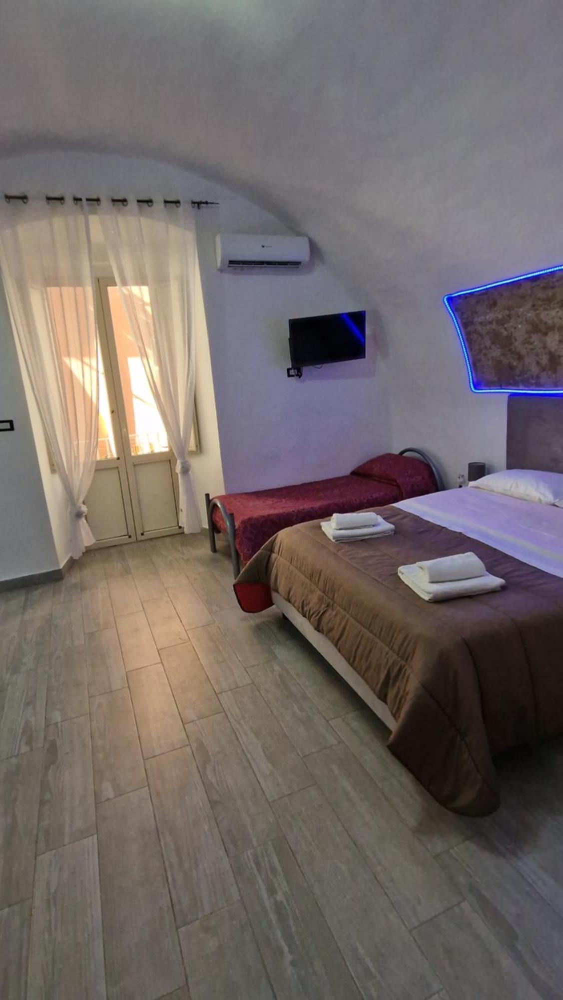 Appartamento Intero Casa Vacanze Espo ナポリ エクステリア 写真