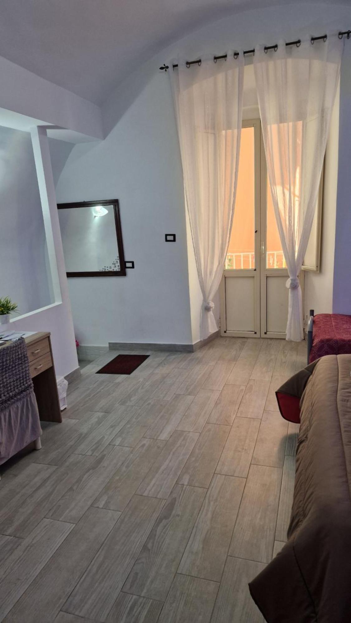 Appartamento Intero Casa Vacanze Espo ナポリ エクステリア 写真